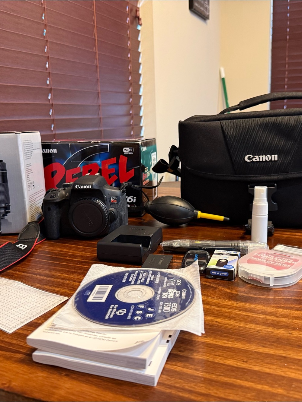 Canon Rebel T6i Camera with lenses, Carry Bag, and accessories. WiFi capability